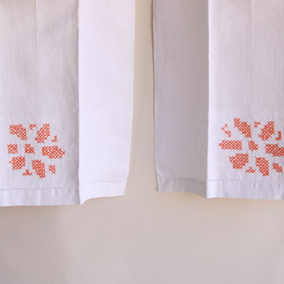Vintage White Linen Damask Towels With Orange Cross Stitch, Set Of Hand Towel - Picture 10 of 13